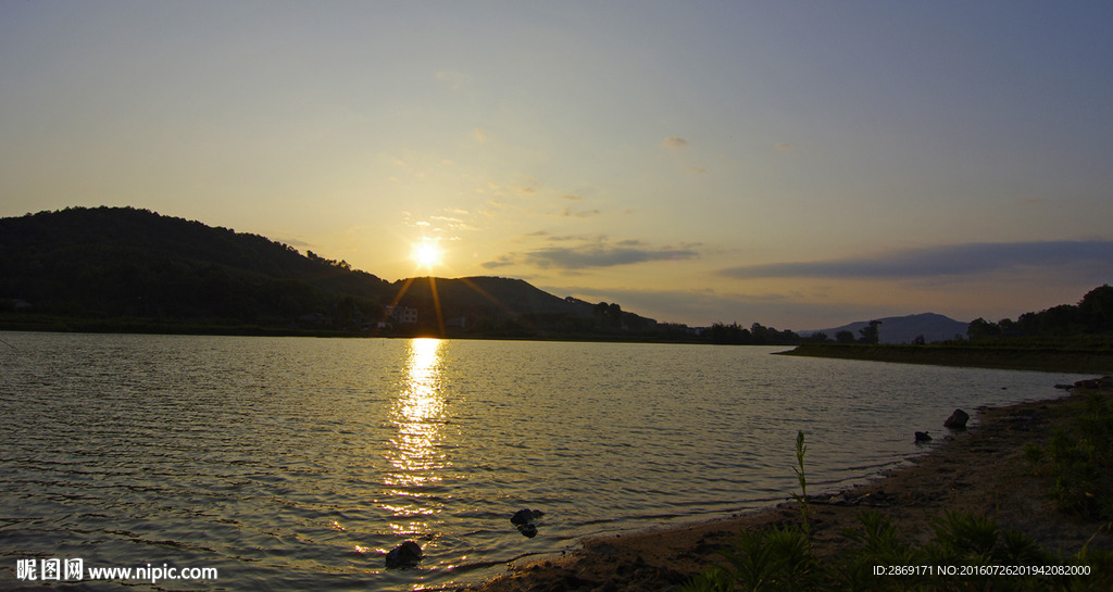 湖泊夕阳视频