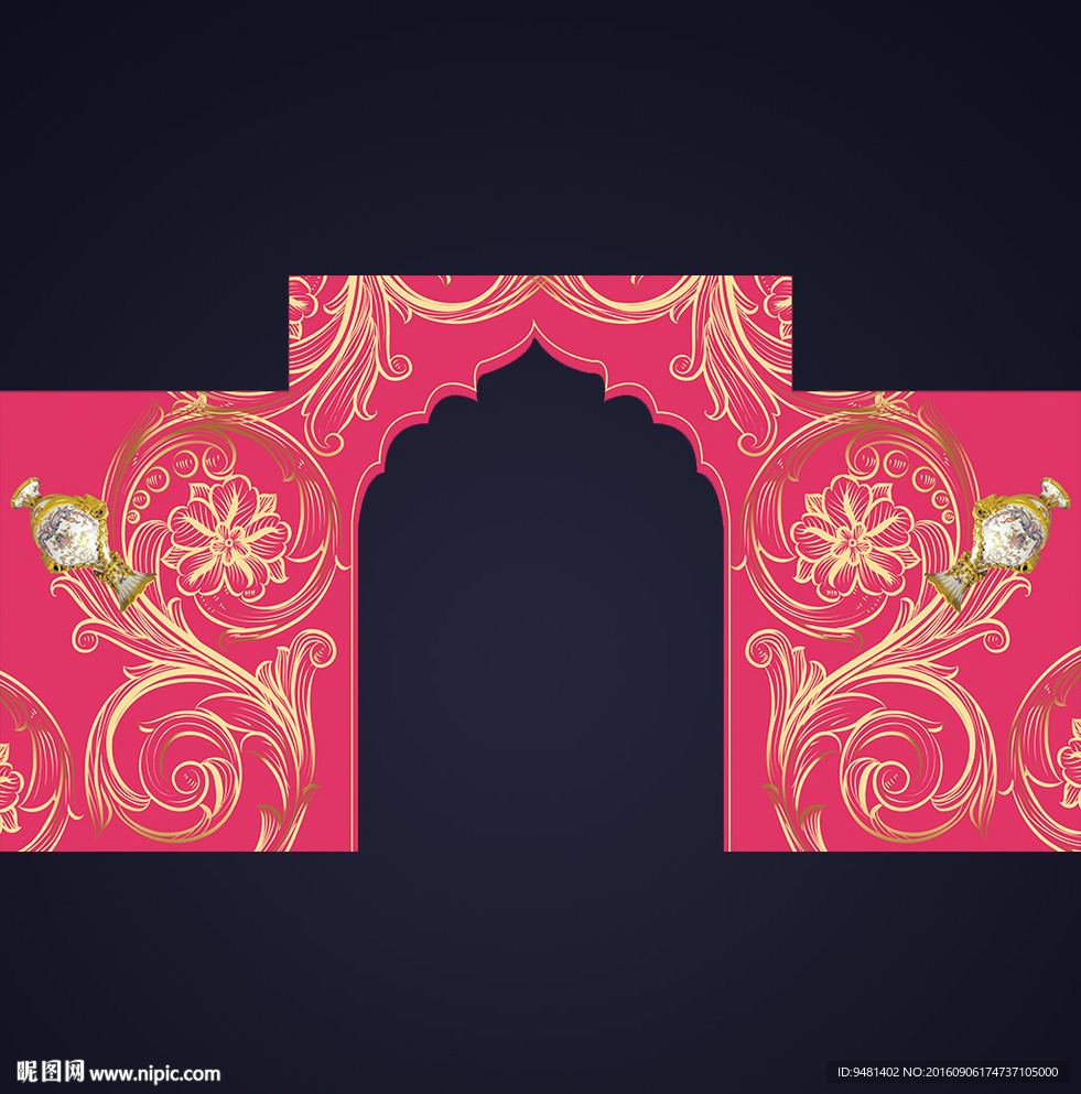 玫紫色金色婚礼拱门