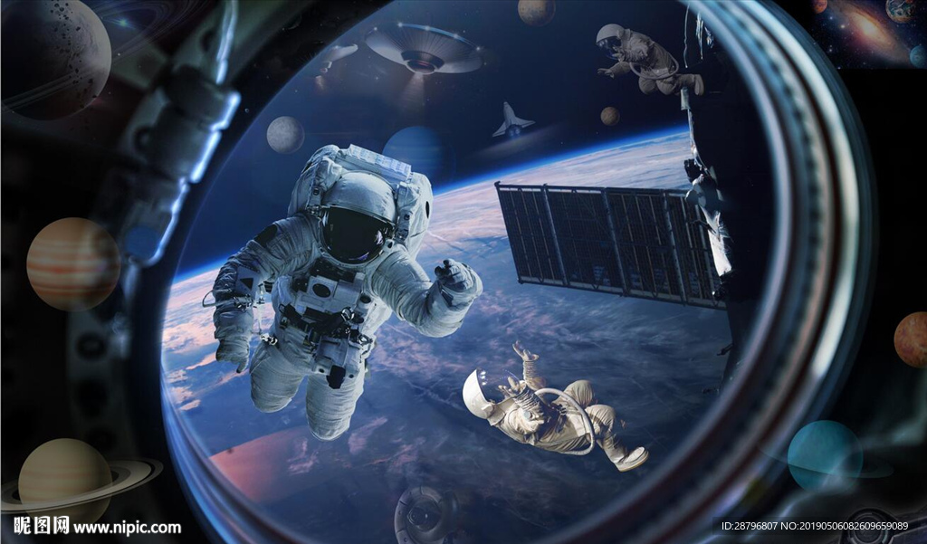 高清在宇宙飞船外面的宇航员图片