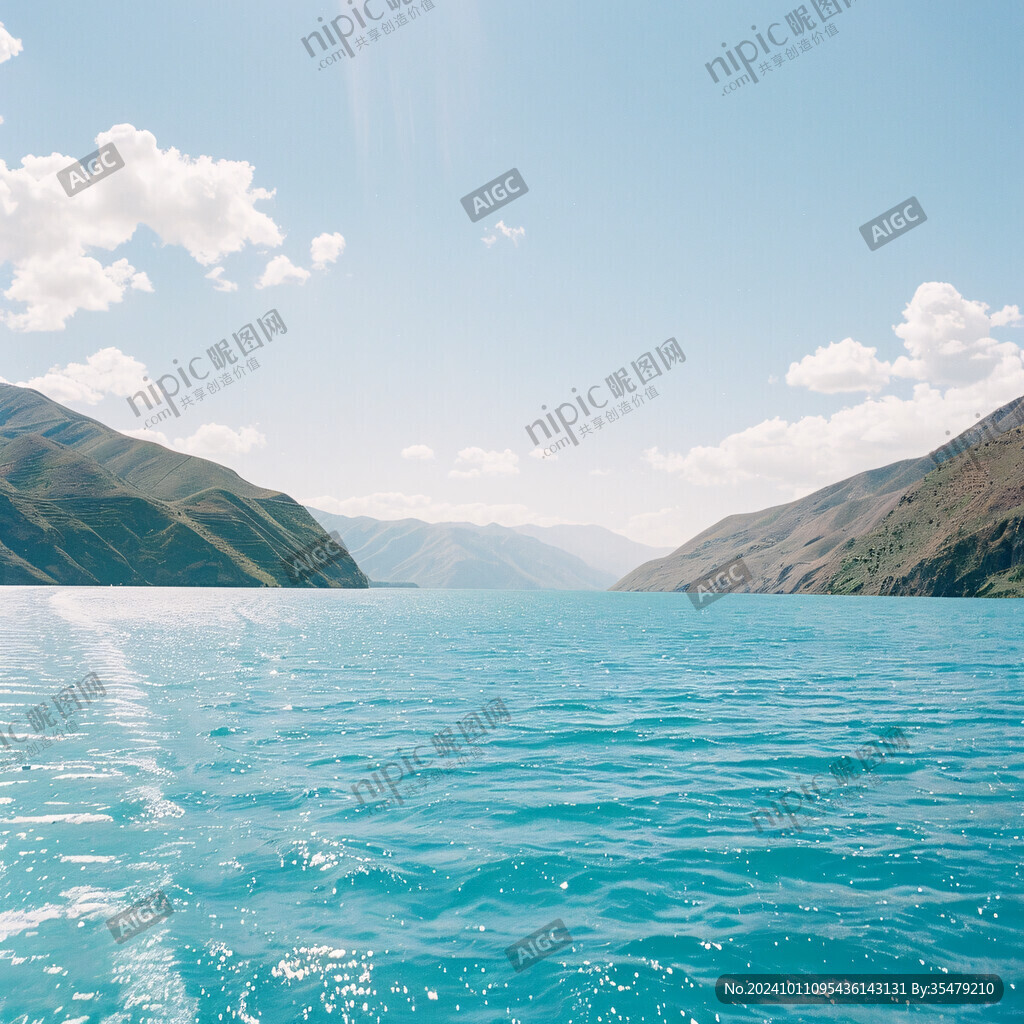 羊湖湖水湖面浪花