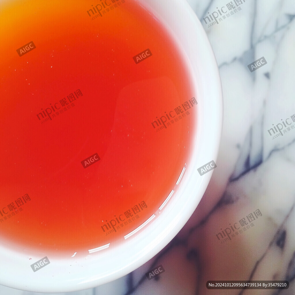 暗紅色茶湯