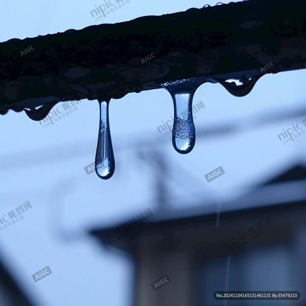 屋檐下的雨