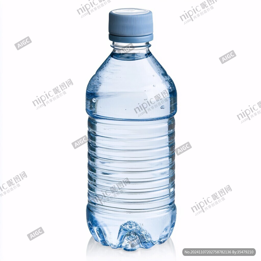 礦泉水瓶效果圖