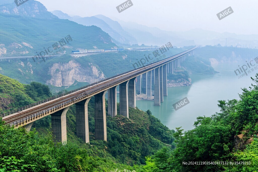 高峽坦途