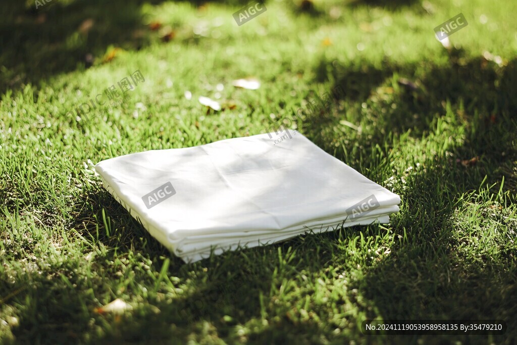 草坪書籍