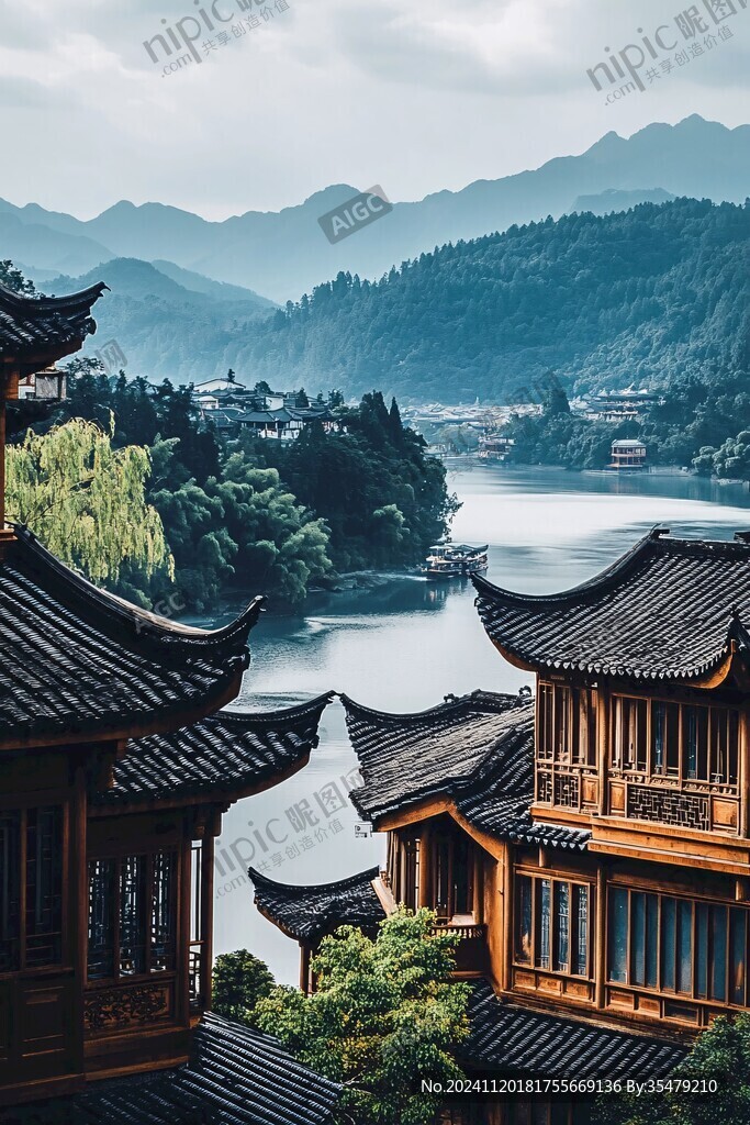 遠山樓閣