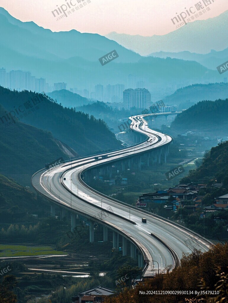 蜿蜒高速路