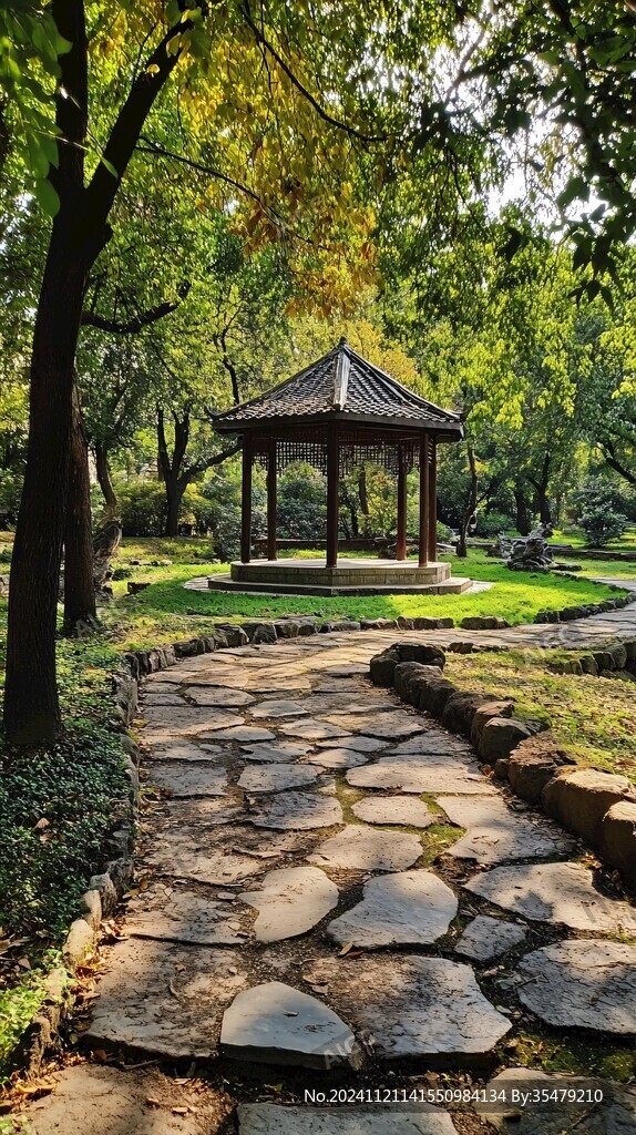 清華大學(xué)自清亭