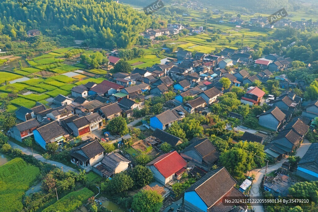 問梅村村間建筑航拍