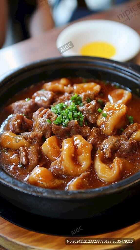 牛筋煲仔