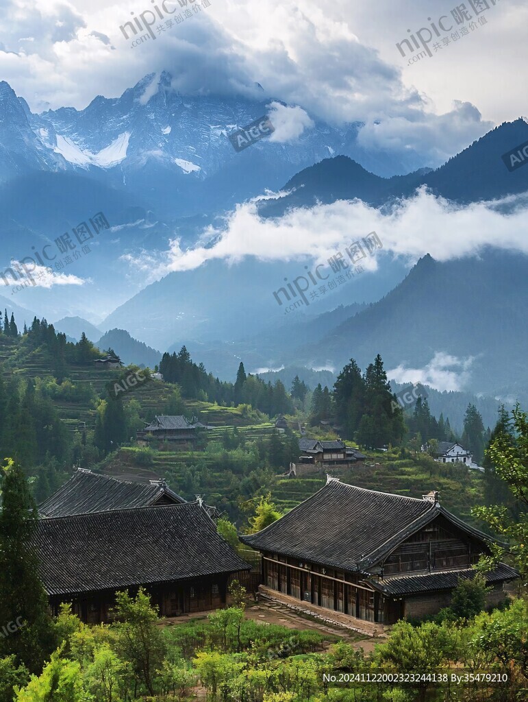 小木屋炊煙風光