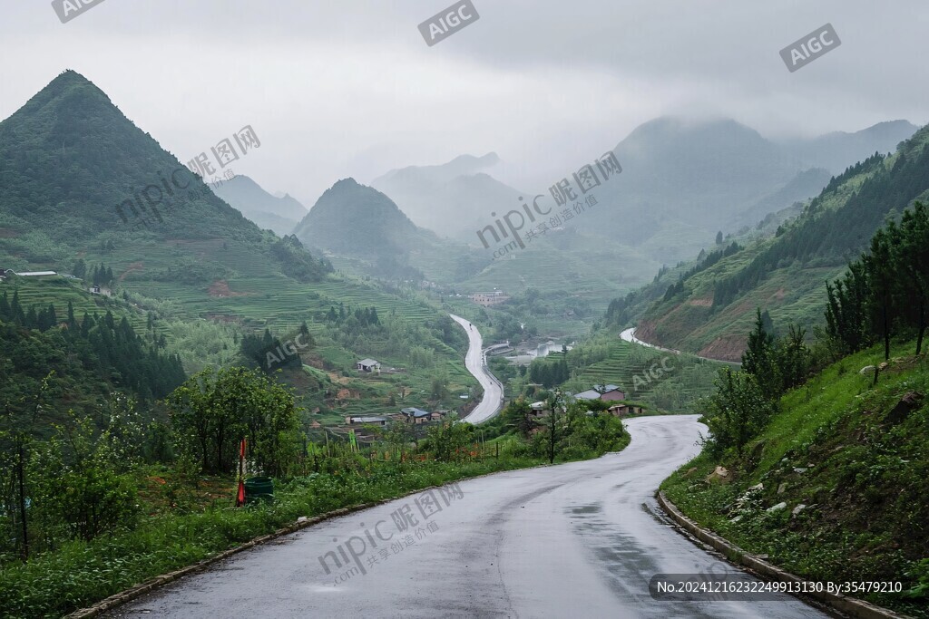 雨后山村風(fēng)光
