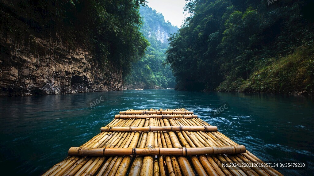 阿依河漂流