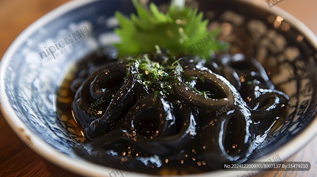 墨魚汁面