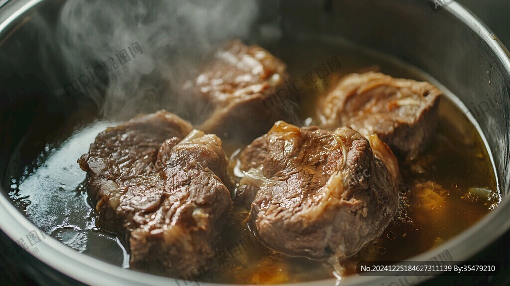 鹵牛肉下鍋