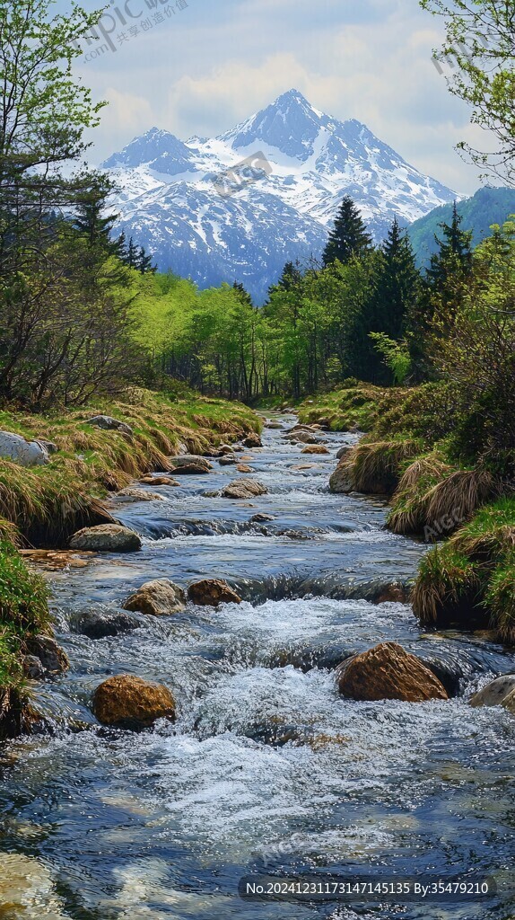 雪山下山谷清溪流水