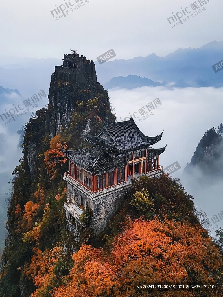 云霧金殿
