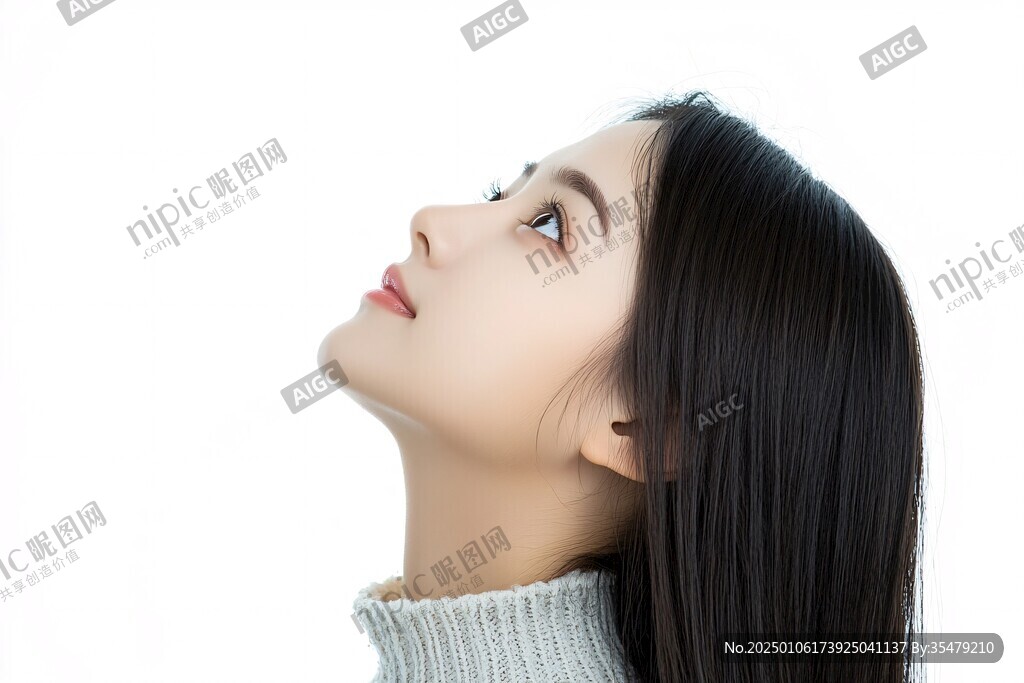 側(cè)臉少女
