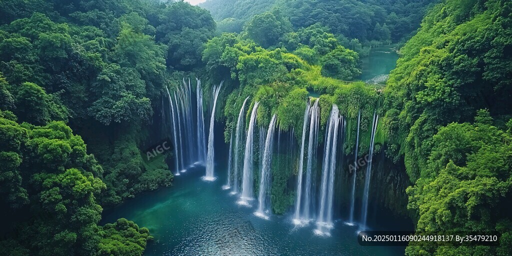 森林瀑布山水風光