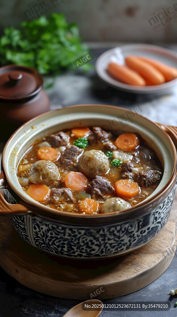牛肉丸煲