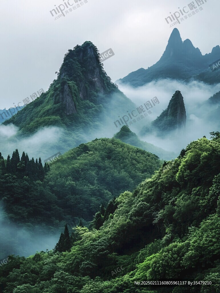 云霧繚繞仙山夢(mèng)境