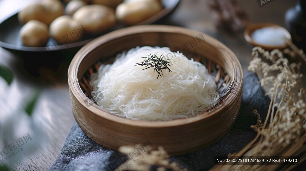 粉絲蒸煮 點綴海苔