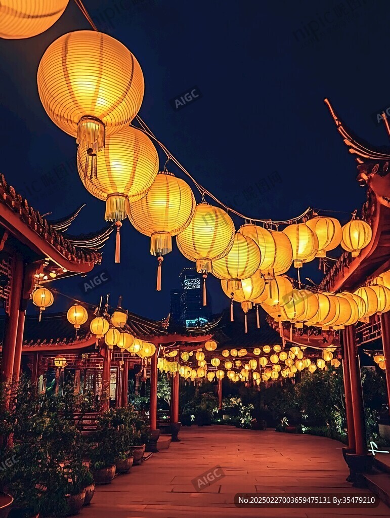 夜幕中的中國傳統(tǒng)燈籠之旅