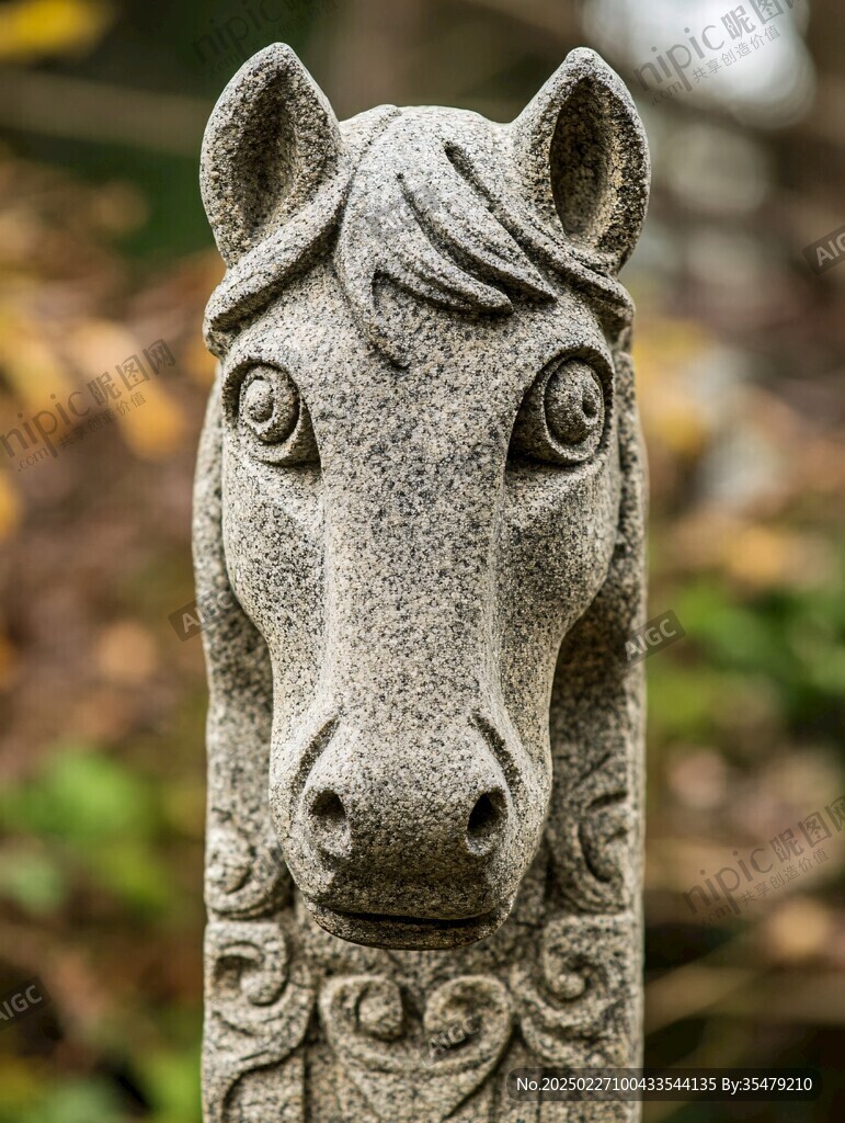 石雕馬頭像