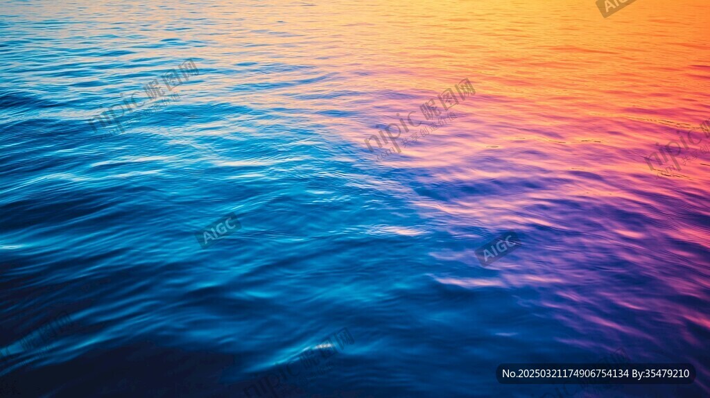 日落時分的海洋波紋