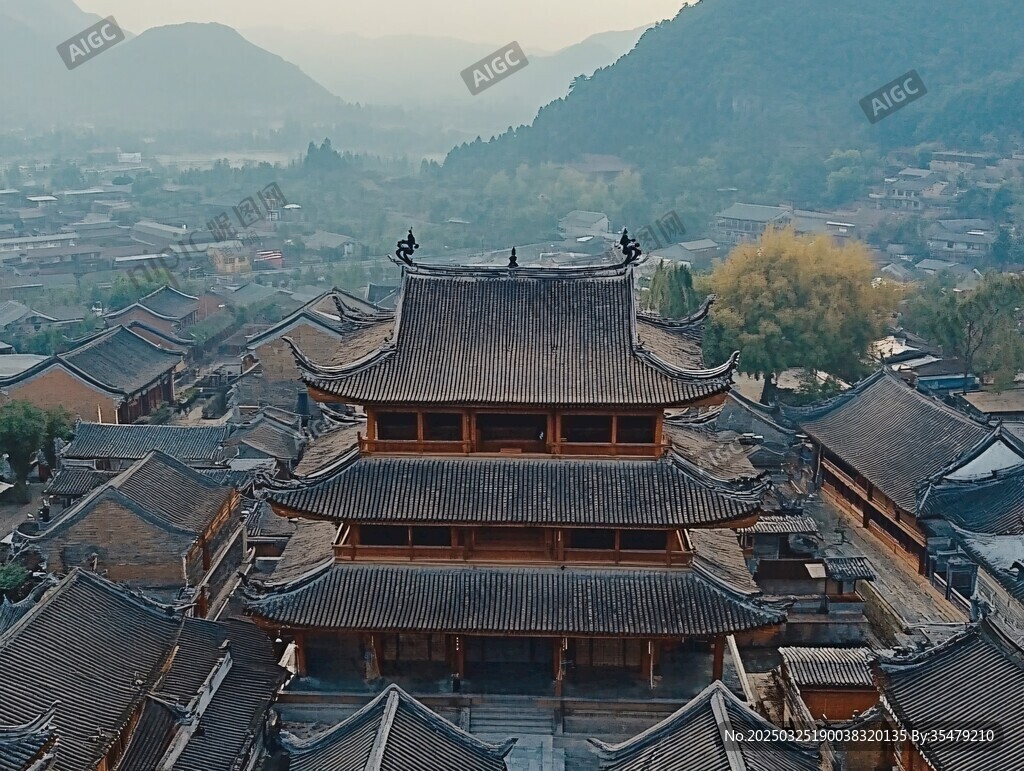 古村中的中式傳統(tǒng)樓閣景觀