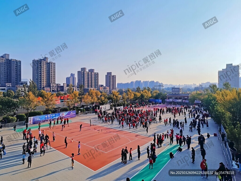 校園操場(chǎng)熱鬧活動(dòng)場(chǎng)景