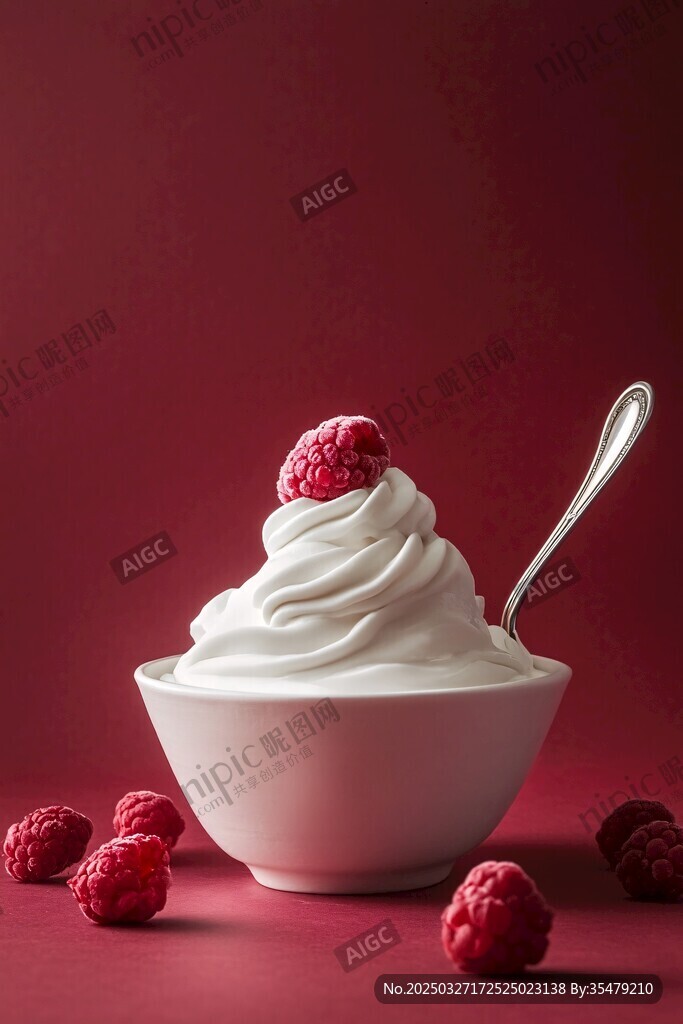 草莓奶油甜點(diǎn) 視覺與味覺盛宴