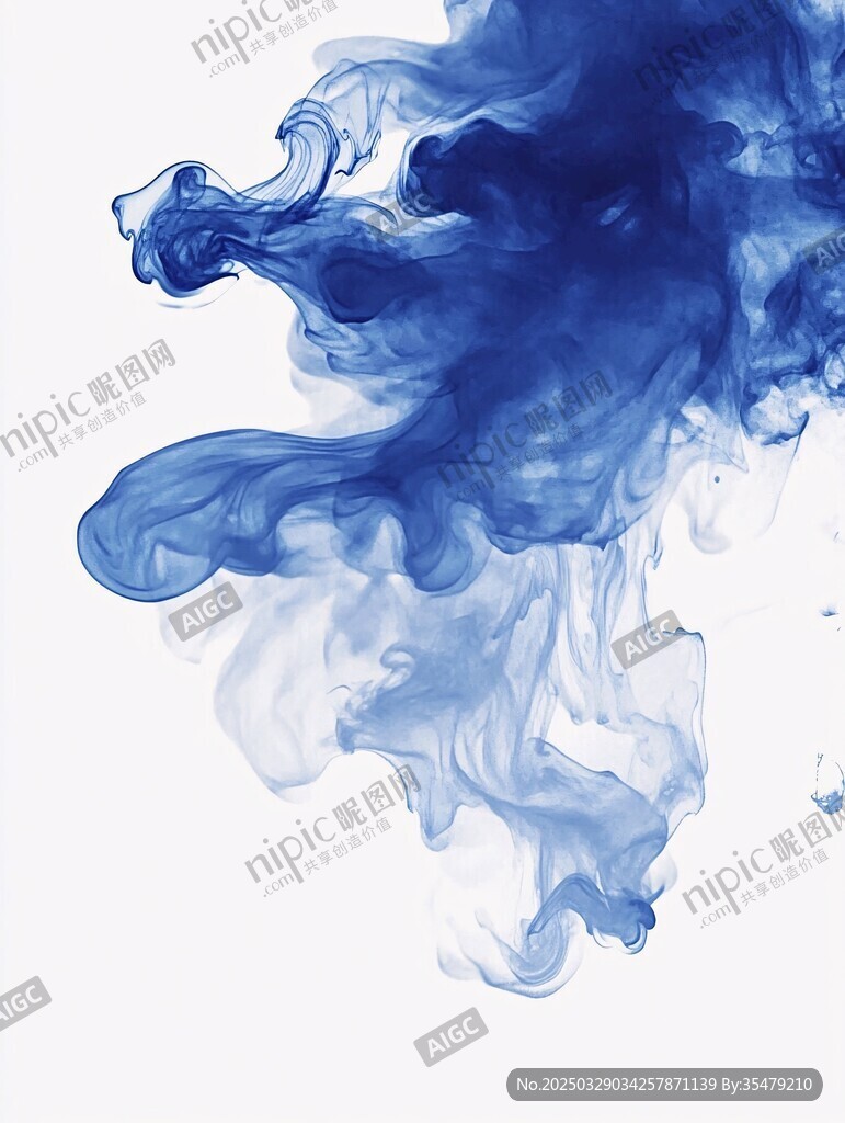 藍色墨水在水中的夢幻綻放