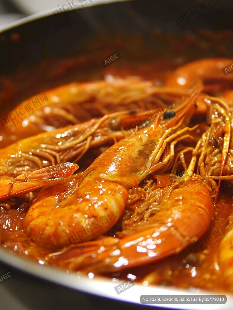 香辣大蝦鍋中煮