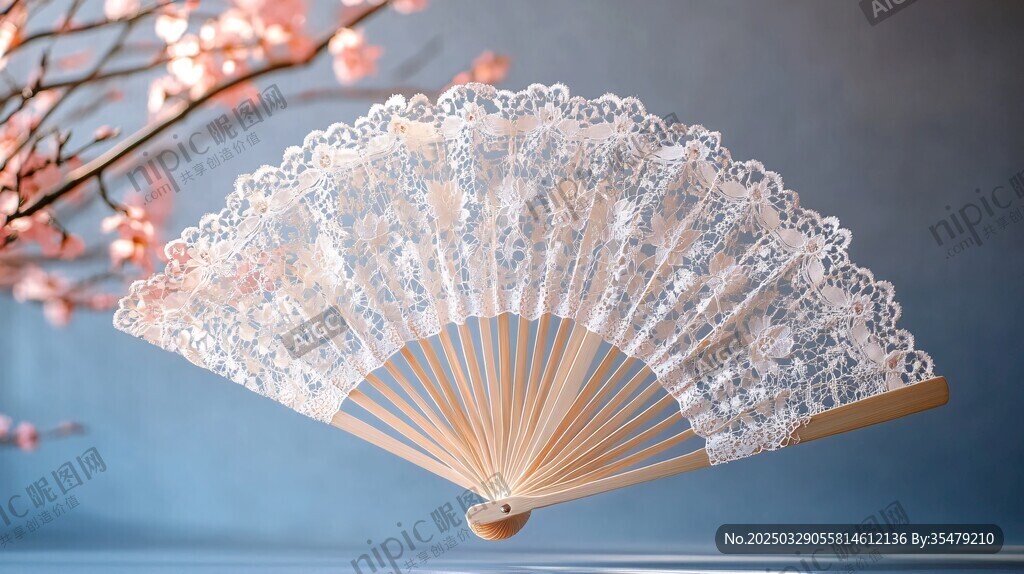精致蕾絲折扇 綻放優(yōu)雅之美