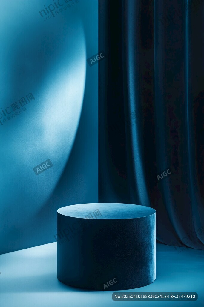 藍(lán)色背景下的簡(jiǎn)約圓柱物體
