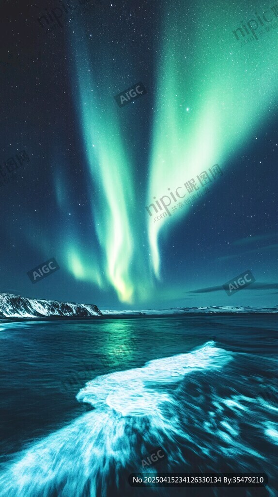 極光映照下的夢(mèng)幻海洋景象
