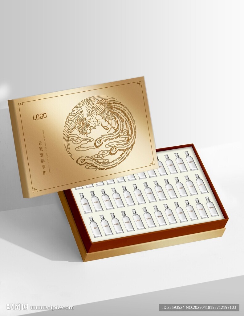 金色紀(jì)念幣禮盒展示