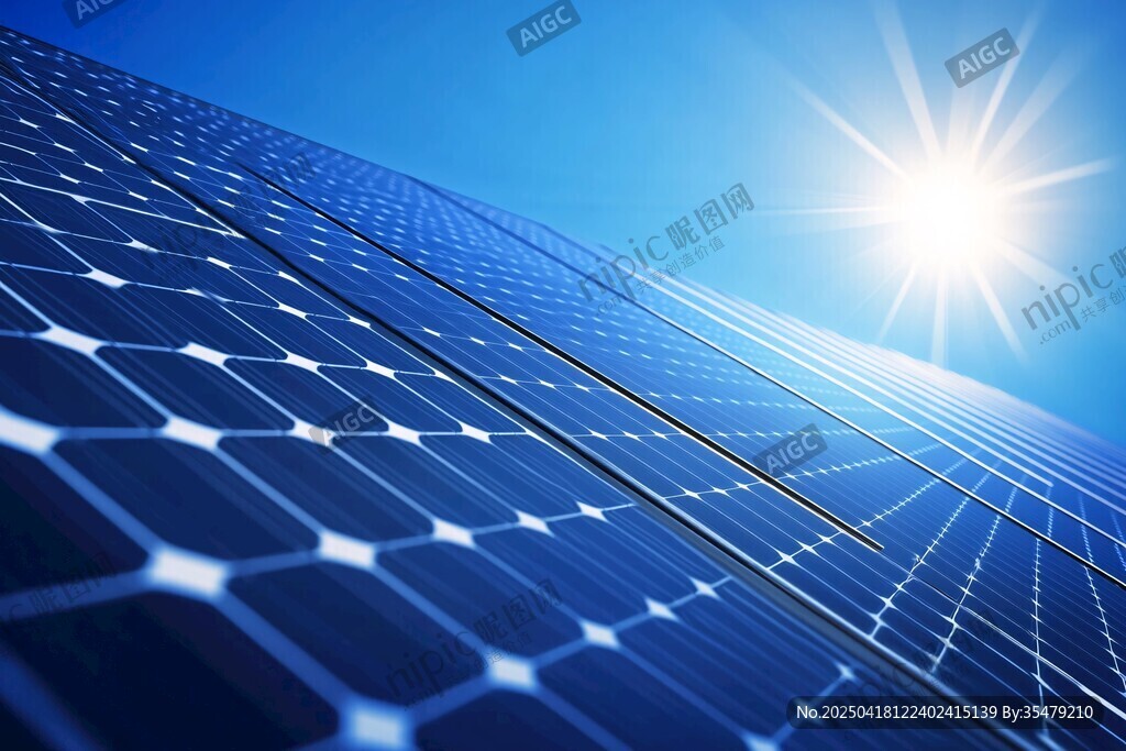 陽光下的太陽能電池板