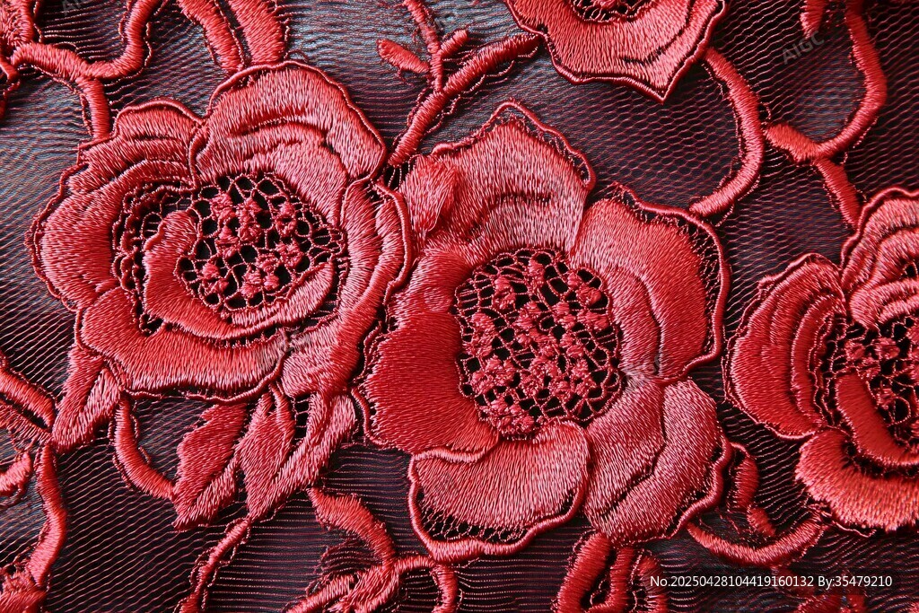 紅色花卉刺繡面料特寫