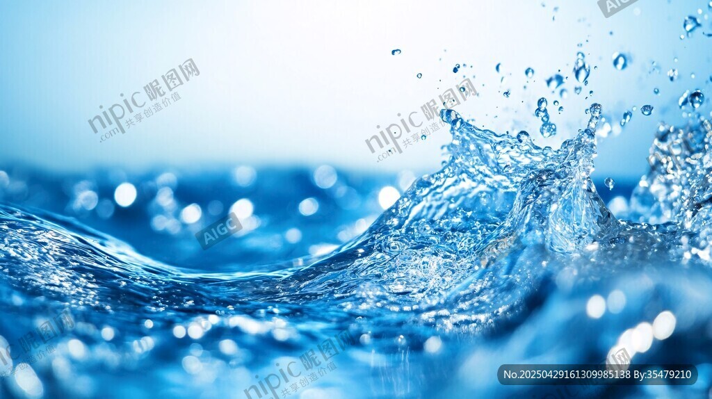 藍色水花靈動瞬間