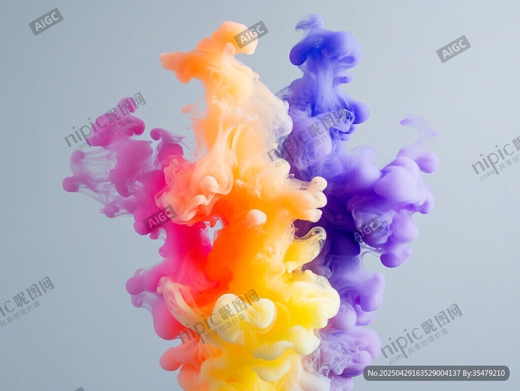 彩色墨水在水中綻放