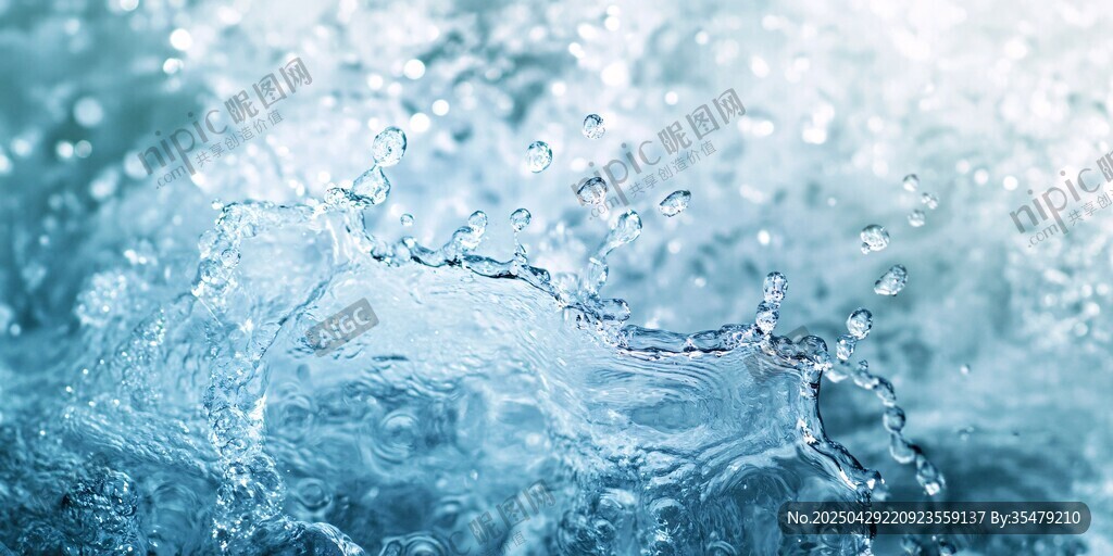 水花飛濺的靈動瞬間