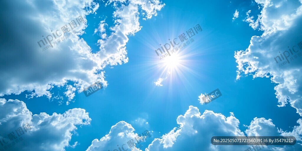 晴朗天空下的耀眼陽光