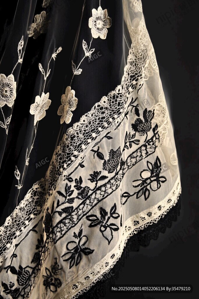 精美刺繡蕾絲裝飾黑色織物