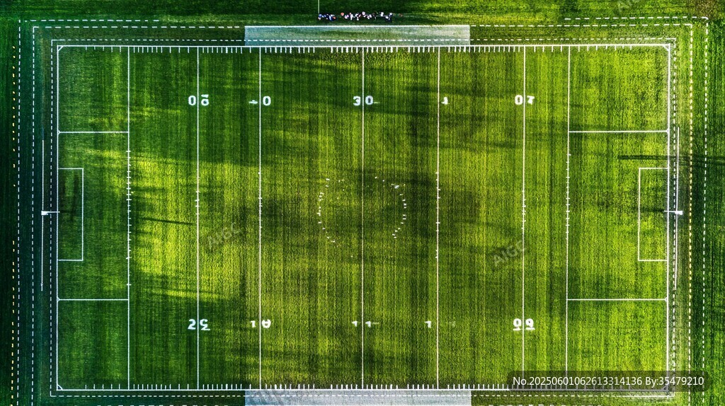 俯瞰綠茵足球場