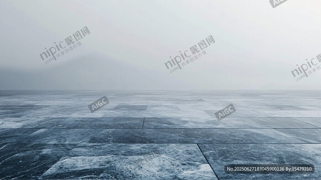 霧中冰面 靜謐清冷之景