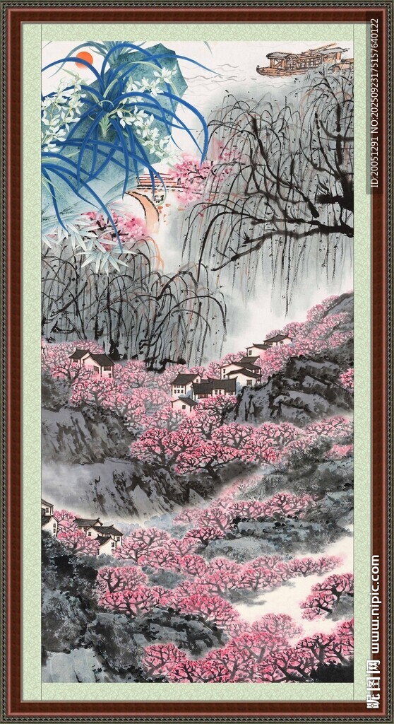 水墨山水間的爛漫繁花