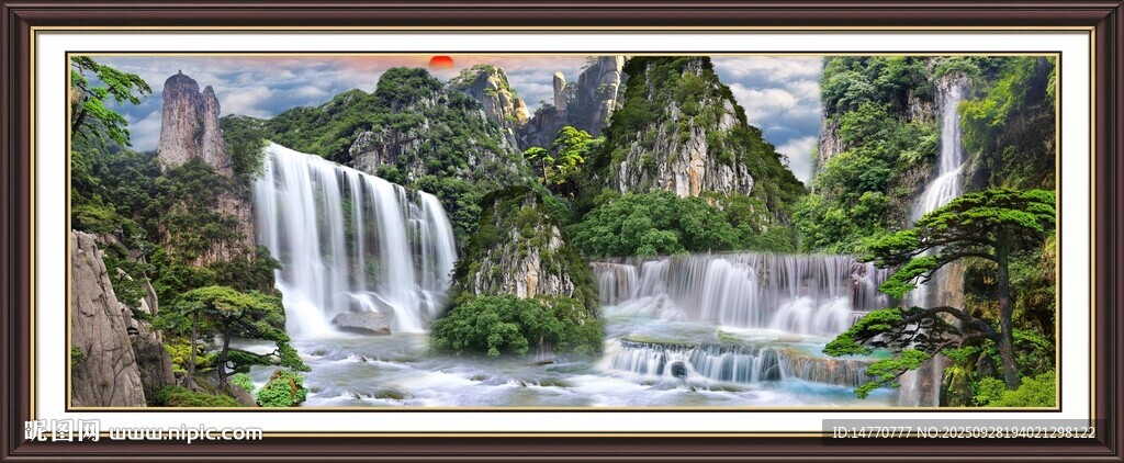 壯麗山間瀑布景觀