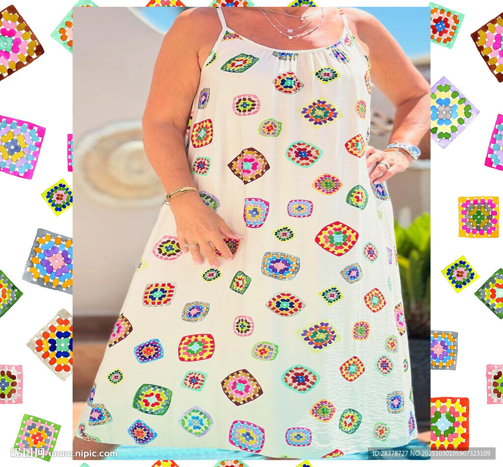 多彩圖案吊帶裙展示